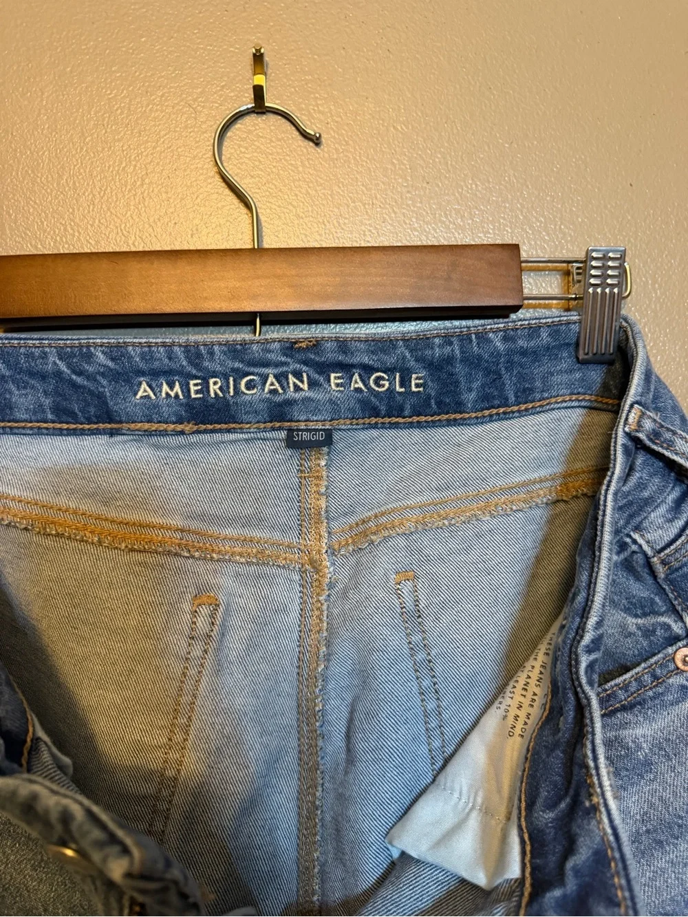 American Eagle Light Blue Denim Jeans